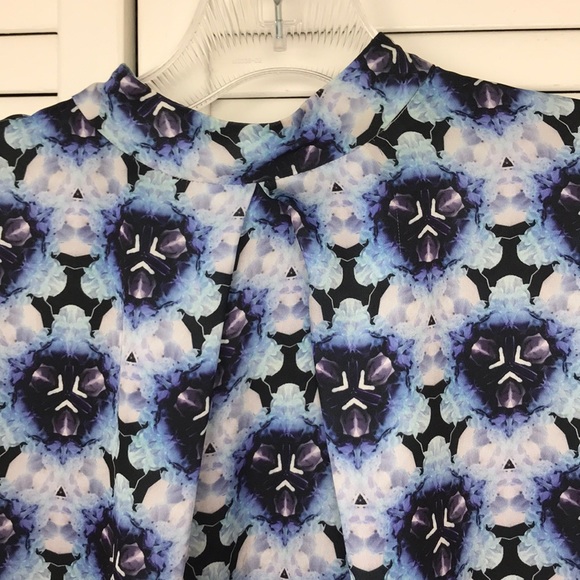 ACNE | Blue Short Sleeve Flowy Top - Picture 5 of 8